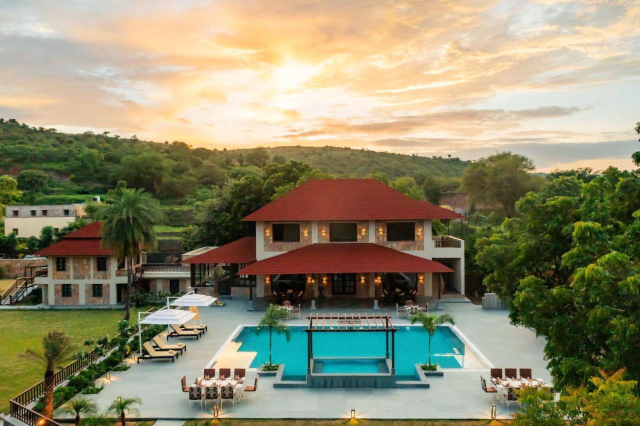 Sarasiruham Resort - Private Pool Villa In 烏代浦 外观 照片