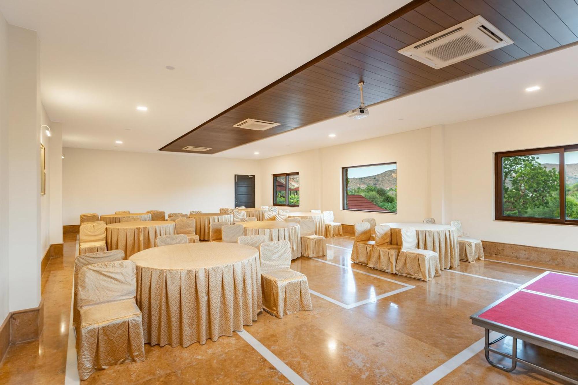 Sarasiruham Resort - Private Pool Villa In 烏代浦 外观 照片