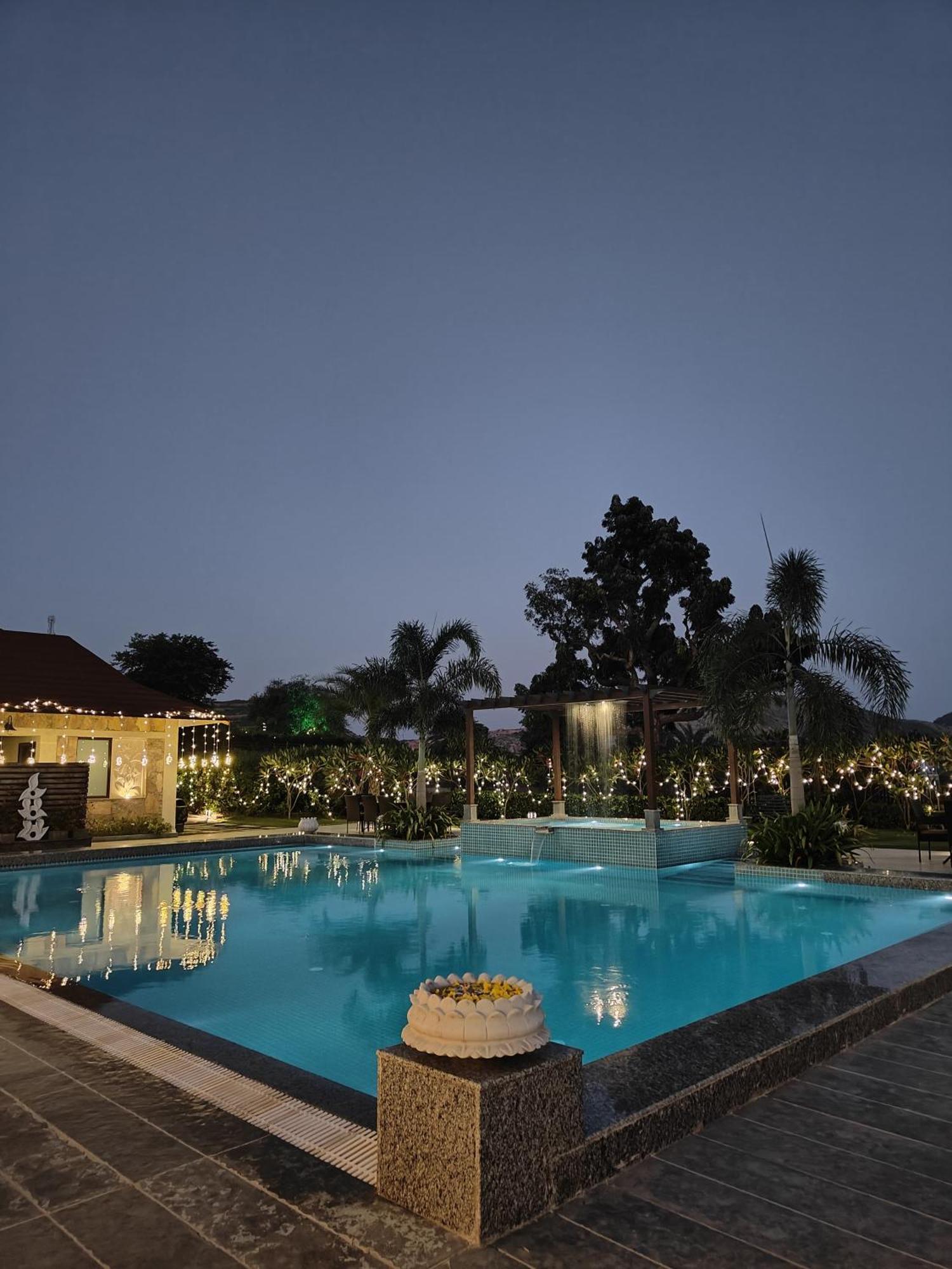 Sarasiruham Resort - Private Pool Villa In 烏代浦 外观 照片
